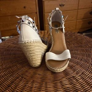 Steve Madden White and Tan Espadrille Wedges size 9
